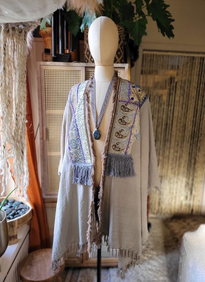Poncho eight