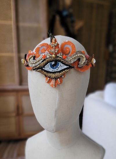 Sequin eight