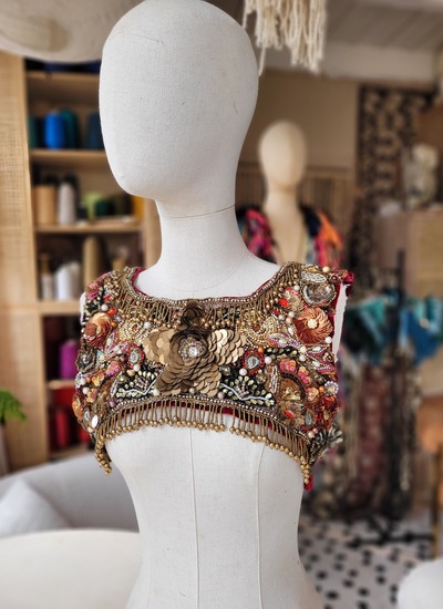 shoulderpiece sequin